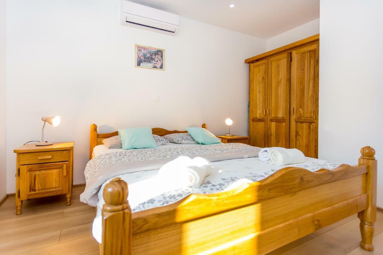 Gata Apartmani Rebac מראה חיצוני תמונה